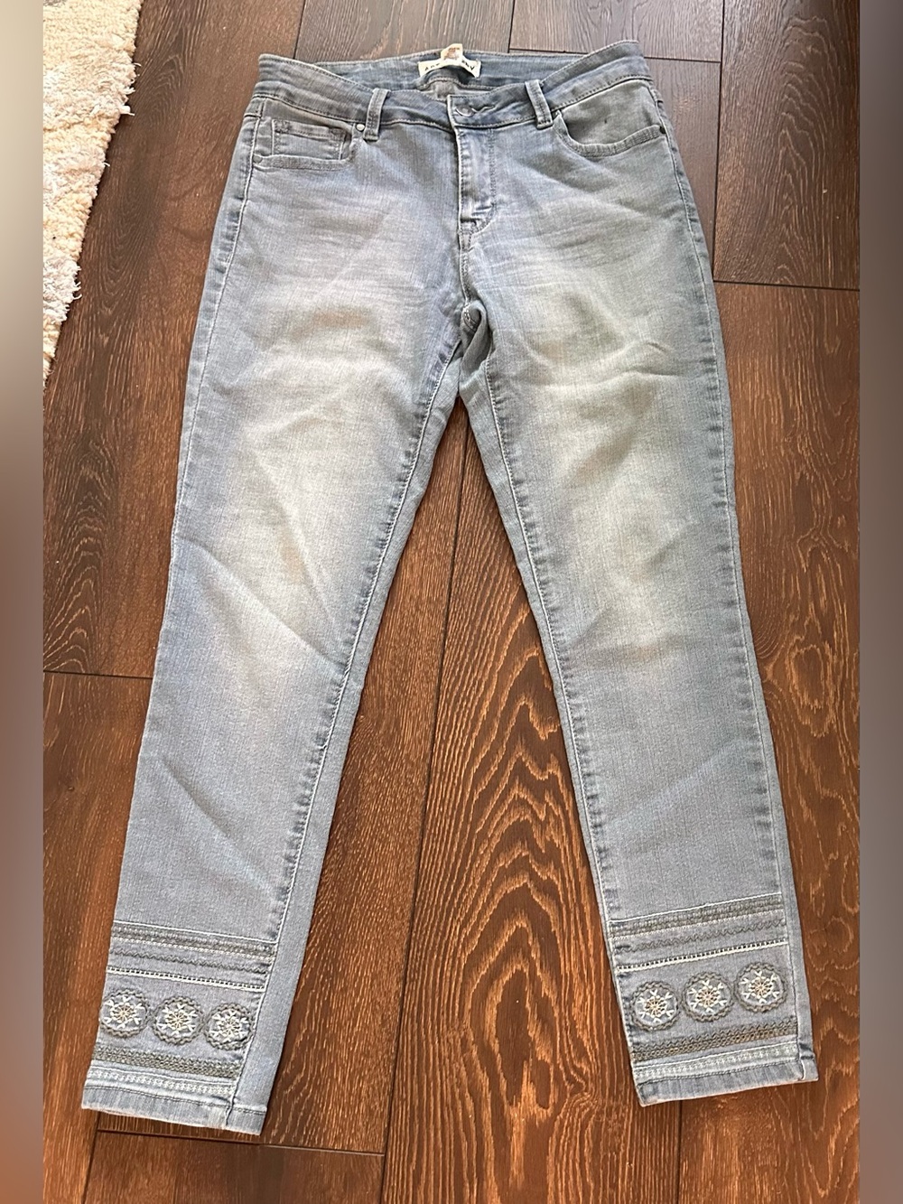 Artisan NY Faded Light Blue Stretchy Skinny Jeans with Embroidered Ankles